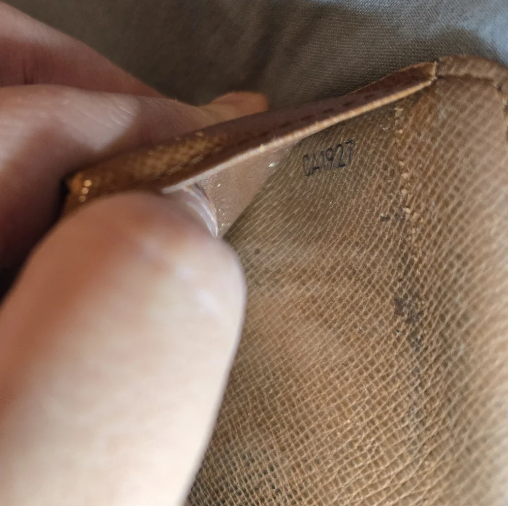 Vintage Louis Vuitton Monogram Wallet - Picture 8 of 10